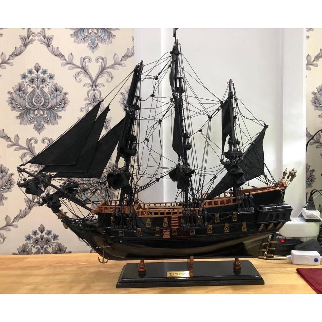 Thuyền buồm NGỌC TRAI ĐEN phong thuỷ size 64cm - Gỗ Muồng Đen