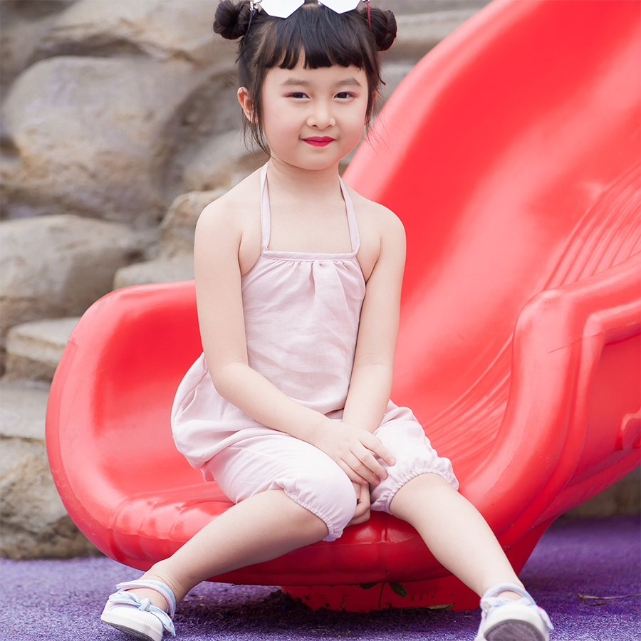 Jumpsuit trơn cổ yếm Lovekids - màu hồng