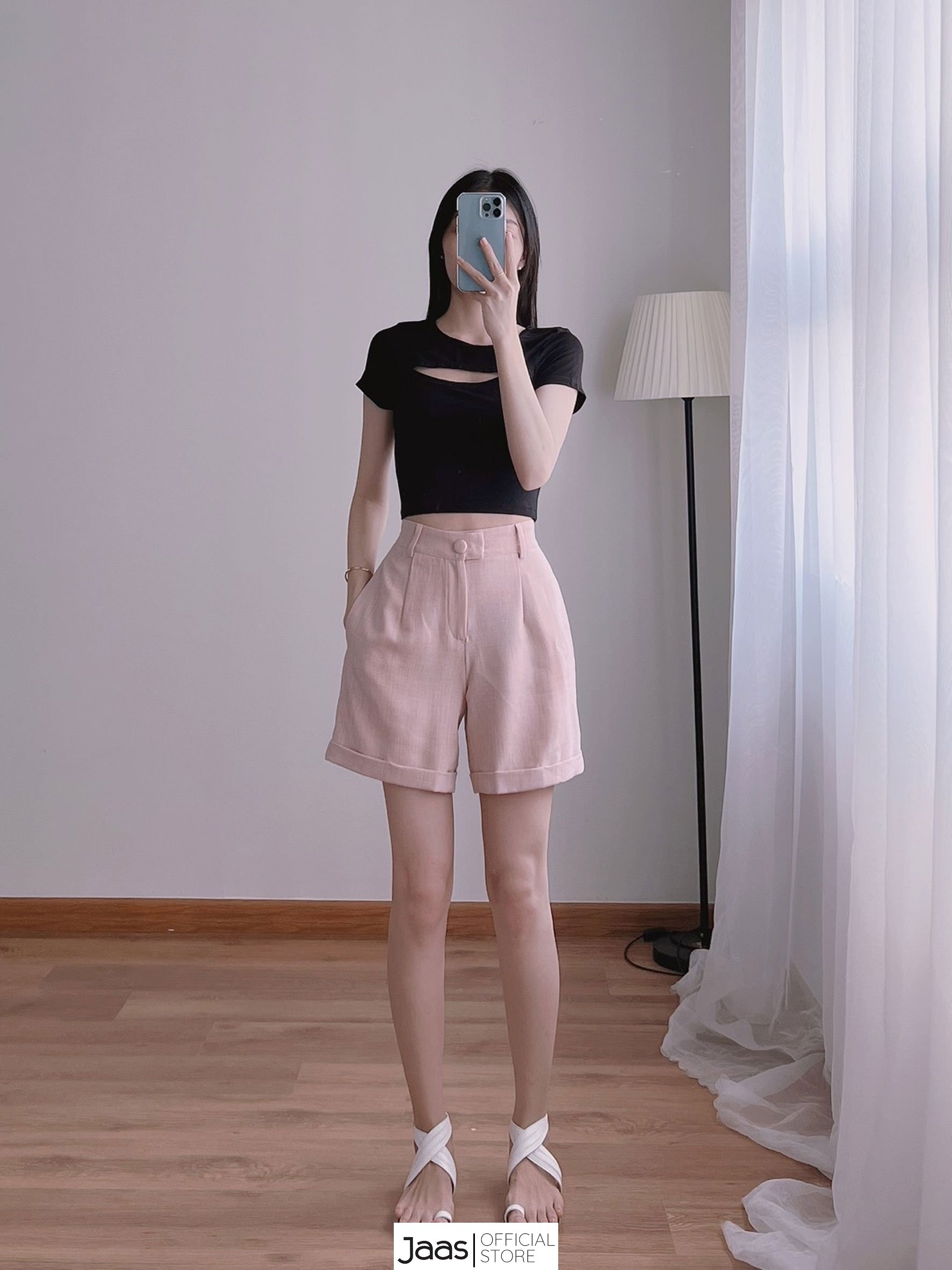 Áo crop top tay ngắn ôm body khoét ngực chất thun lụa mát