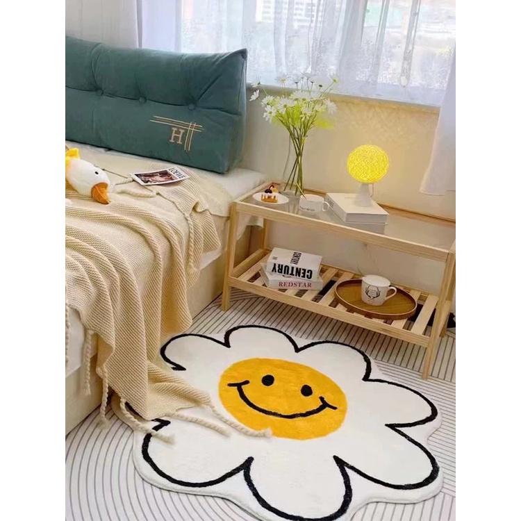 Thảm Hoa Cúc Mặt Cười Dùng Lót Sàn Nhà Mềm Mại Thấm Hút Chống Trượt Decor Phòng Siêu Xinh