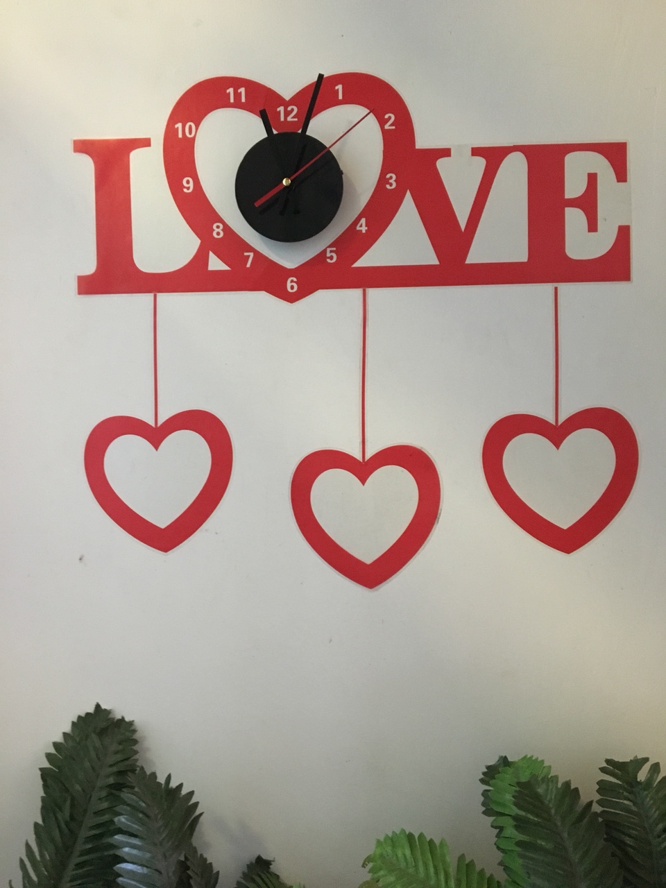 Đồng hồ decal chữ love DH24