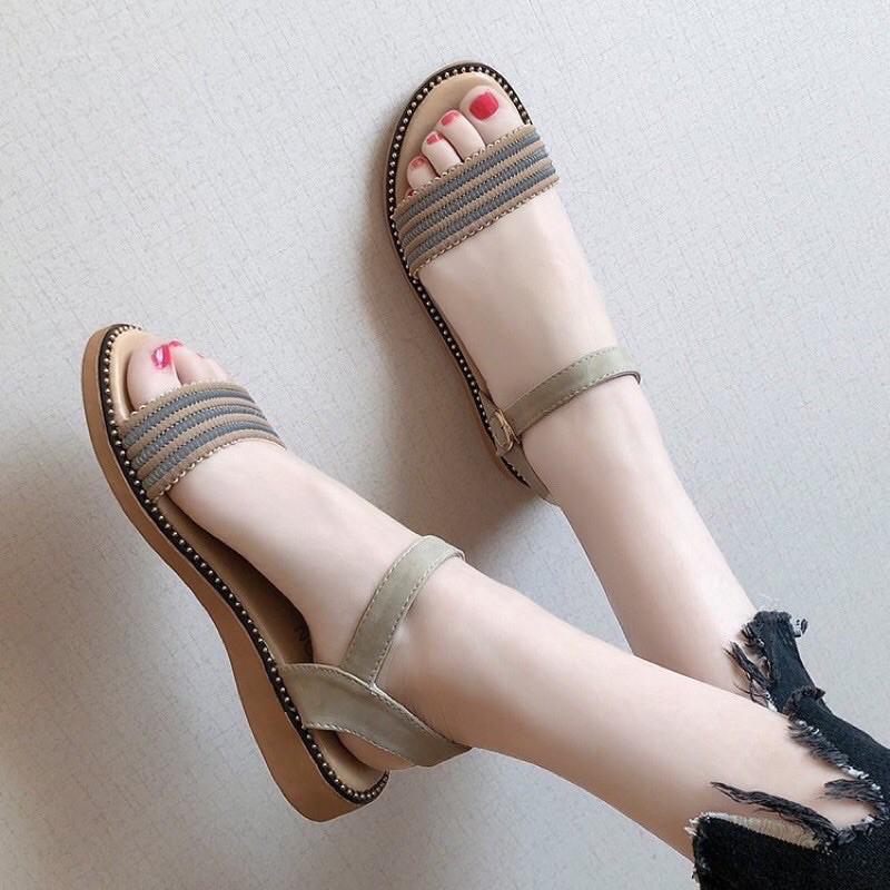 Sandal Ulzzang quai ngang cho các nàng