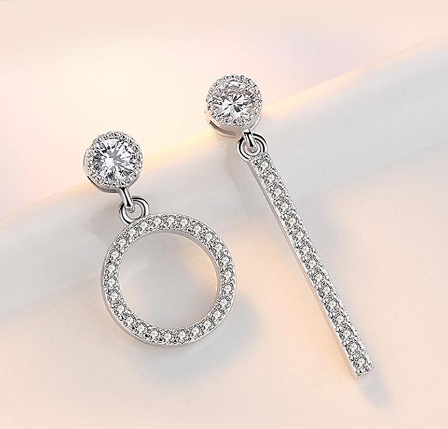 Bông tai nạm đá zircon bất đối xứng BHBT251