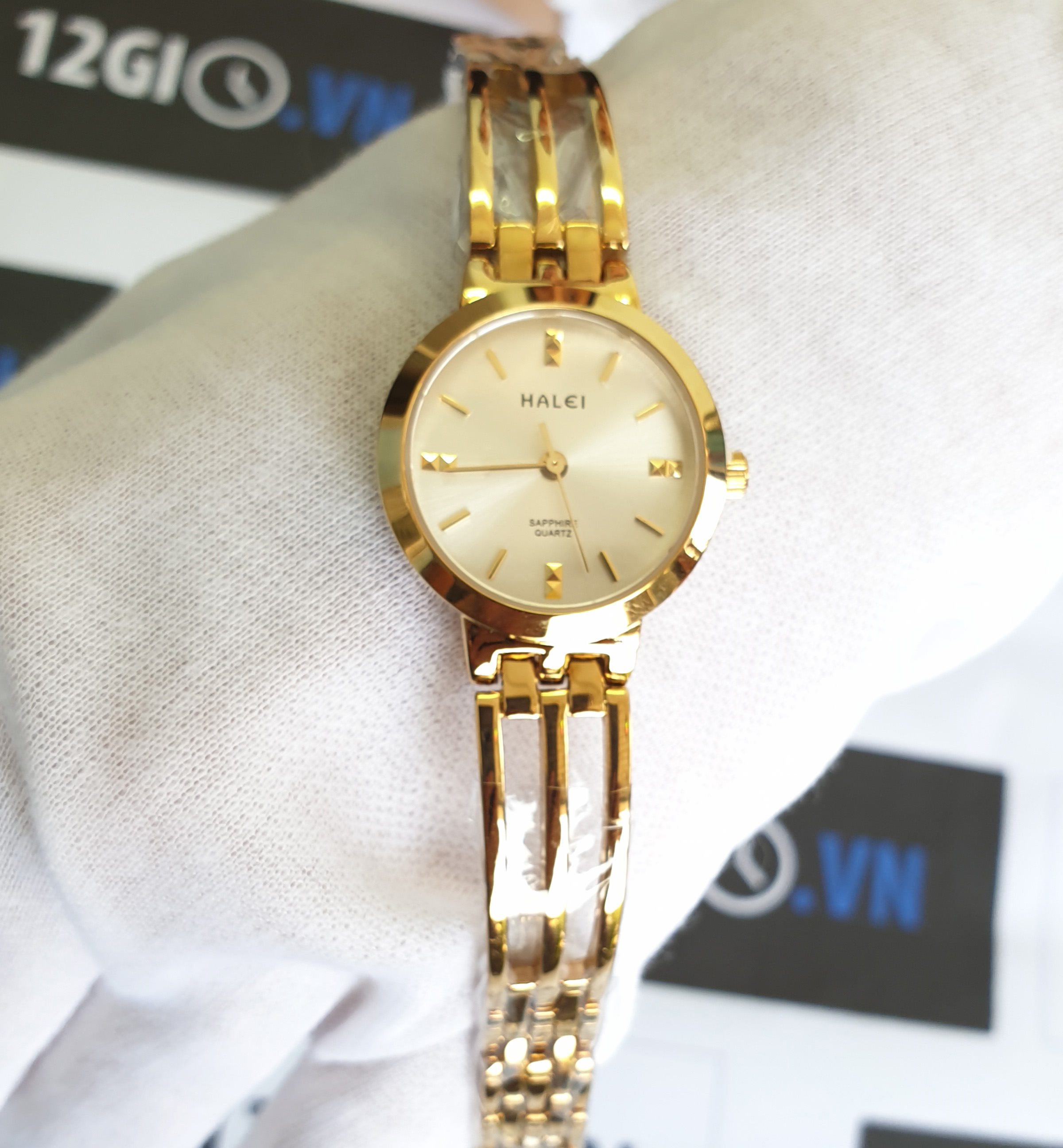 Đồng hồ nữ Halei dây lắc 5010L - dây vàng mặt