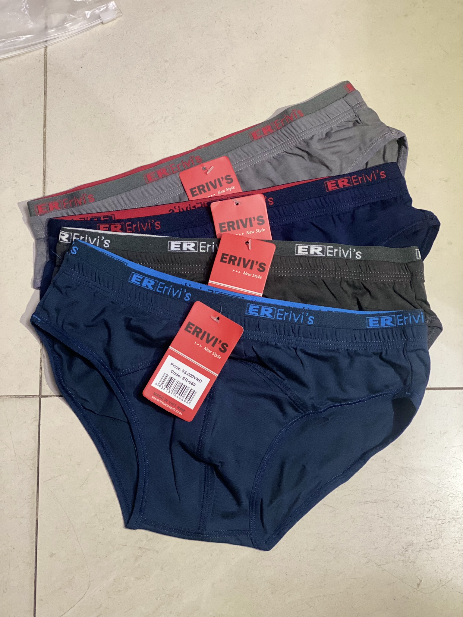 Quần Lót Nam Cotton Lưng Nhỏ Erivi’s 069 – Êm Ái, Gọn Gàng, Mát Lạnh Cả Ngày