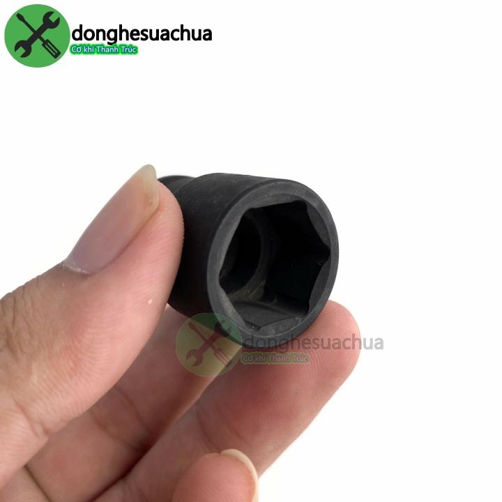 Tuýp 17mm 3/8 Kingtony 353517M loại ngắn 6 cạnh màu đen