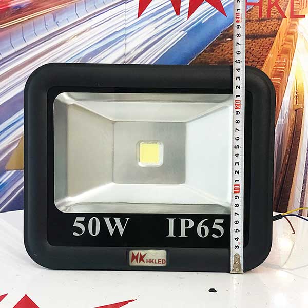 Đèn pha LED ngoài trời HKLED tròn chóa rộng 50W - IP65