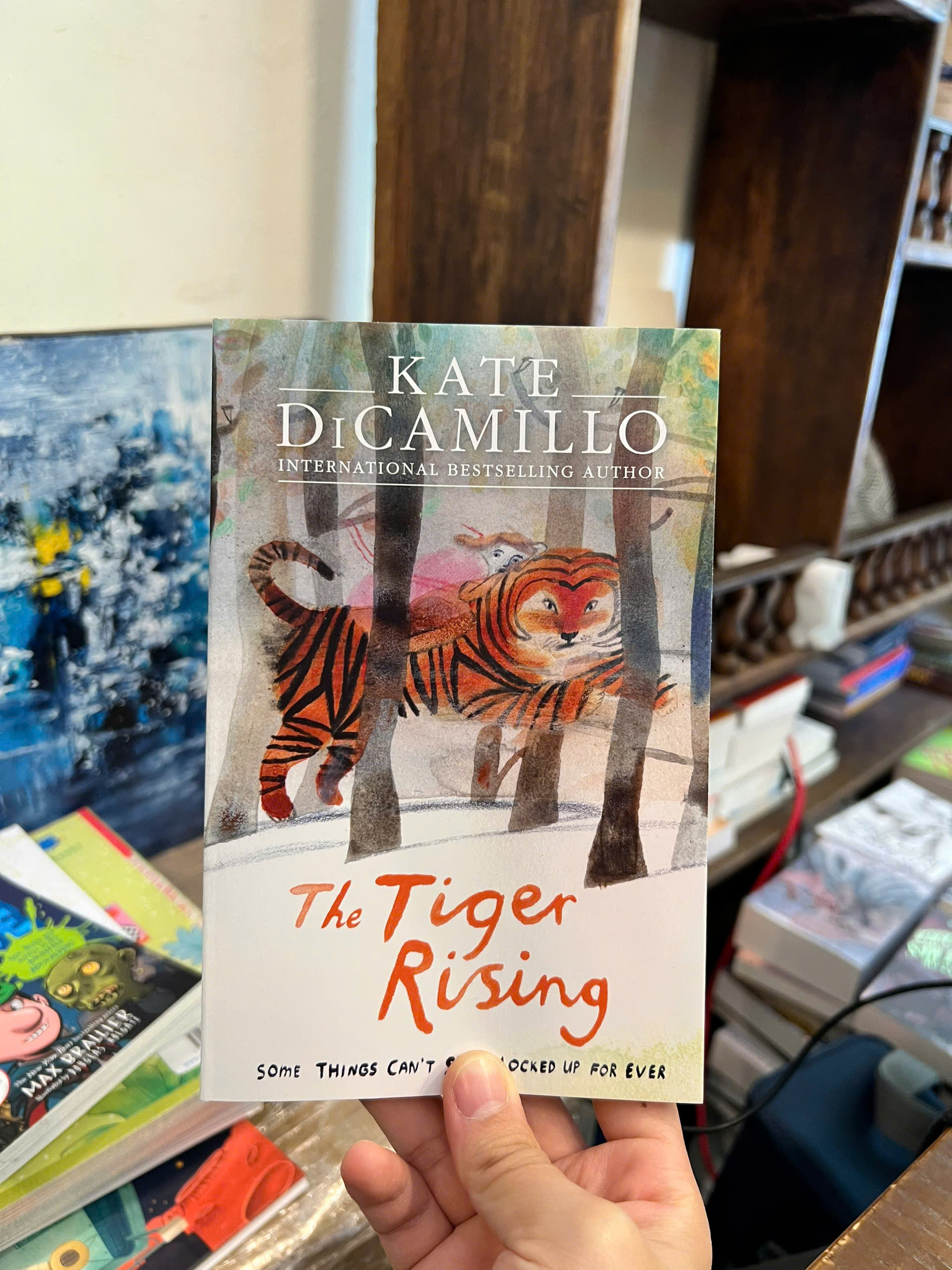 Sách - The Tiger Rising by Kate DiCamillo | Childrens Fiction / Ngoại văn Thiếu nhi Nhập khẩu UK