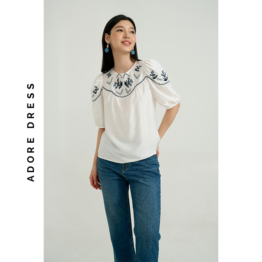 Áo sơ mi Tops đũi xước trắng thêu ngực 311TO1005 ADORE DRESS