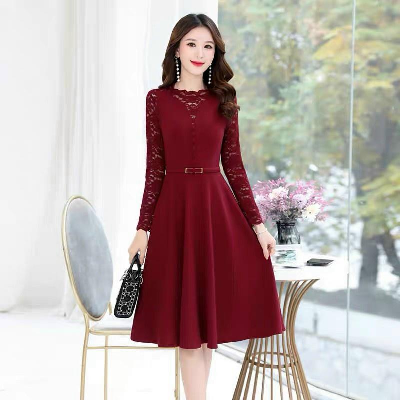 Đầm váy nữ trung niên dự tiệc dạo phố dài tay phối ren màu đen đỏ lịch lãm