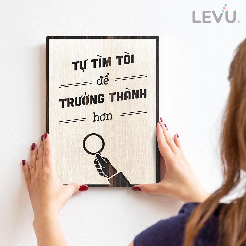 Tranh phòng học LEVU LV047 "Tự tìm tòi để trưởng thành hơn"