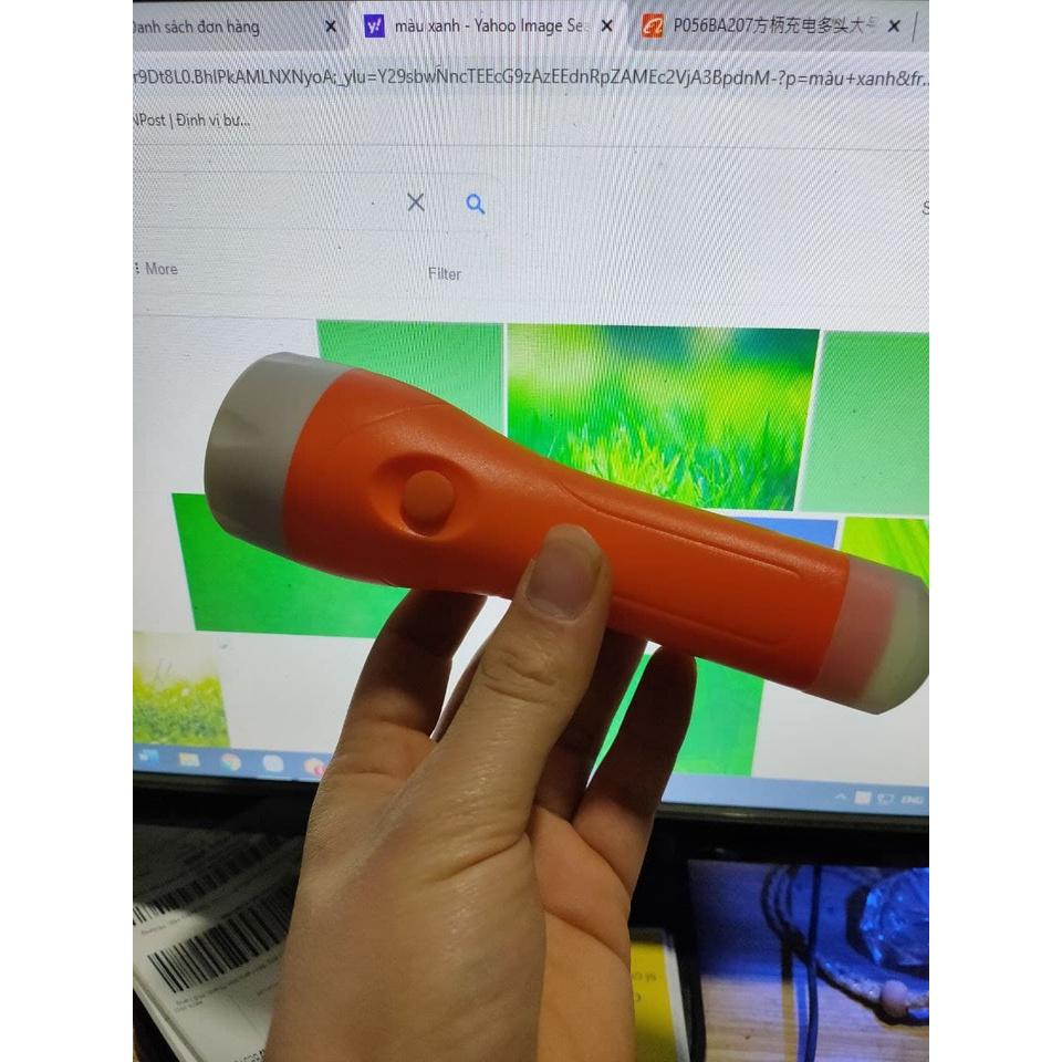 Đèn pin tích điện sạc USB soi sáng 2 đầu pin Lithium 18650 siêu khỏe