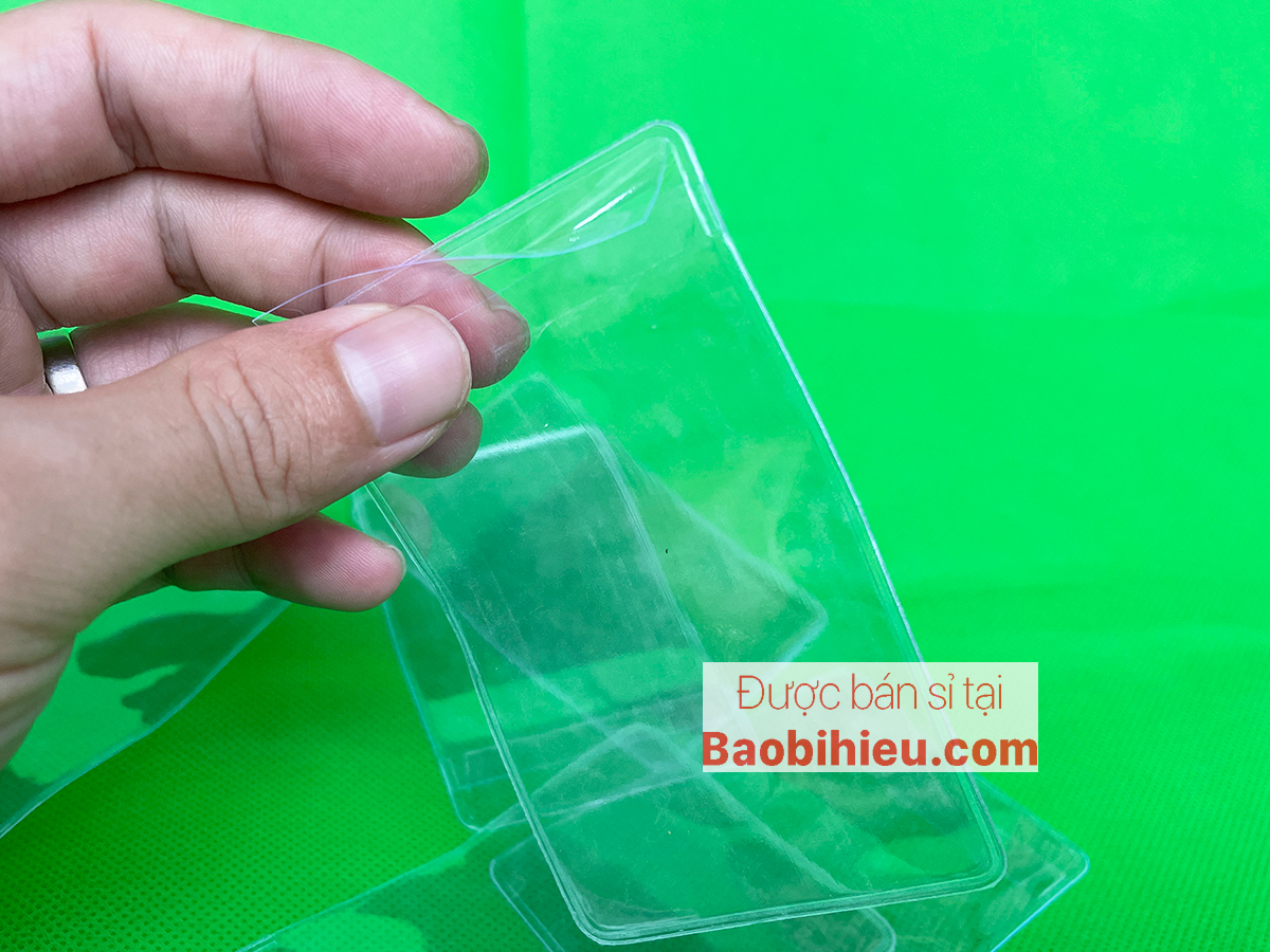 Sỉ 100 Vỏ Bọc thẻ căn cước, bằng lái xe, thẻ sinh viên, thẻ nhân viên,... Mềm Dẻo , không thấm nước 00243