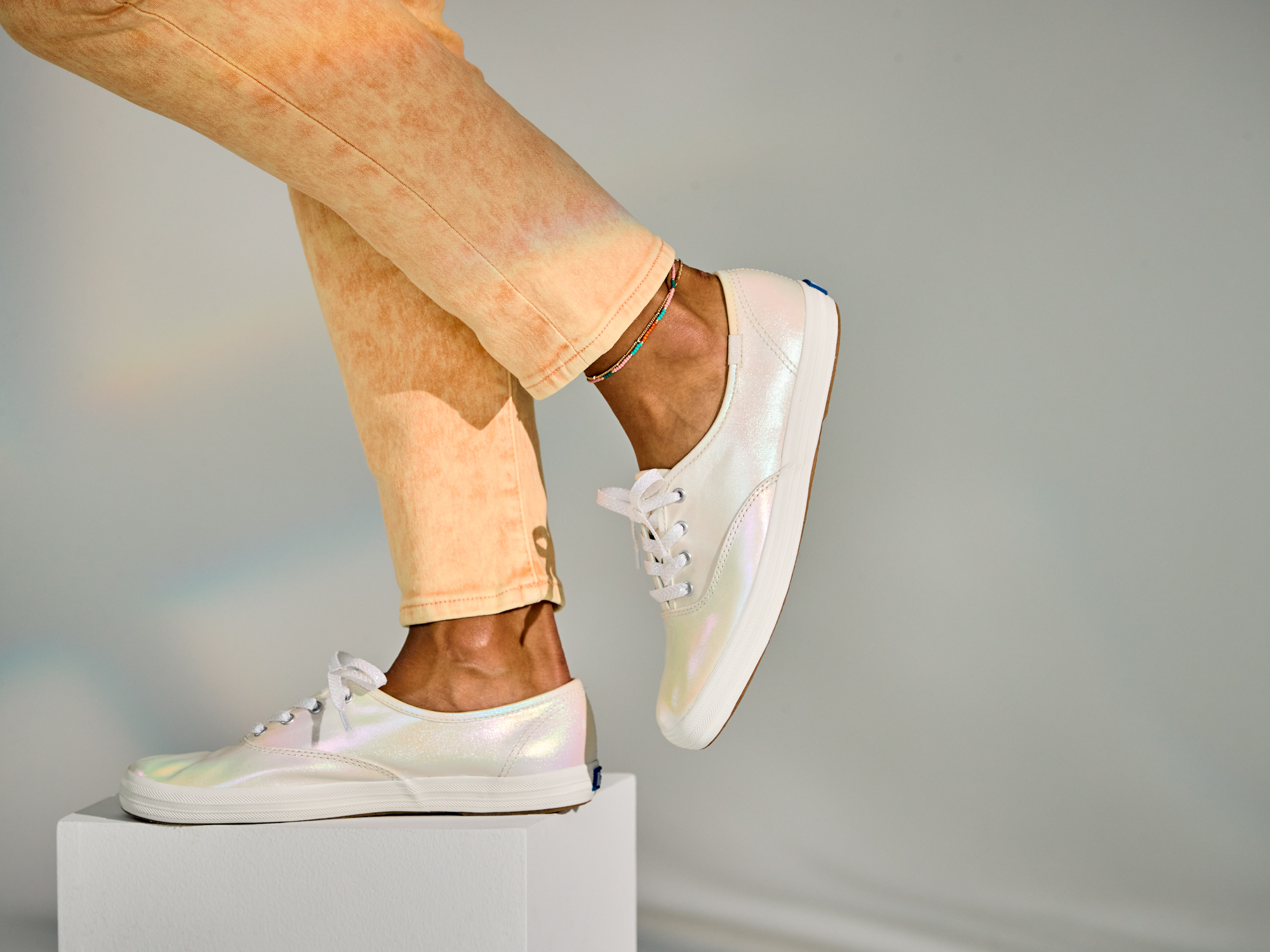 Giày Keds Nữ- Champion Irridescent Canvas White Multi- KD065886