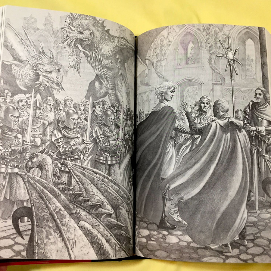 Fire and Blood : 300 Years Before A Game of Thrones. Dragons Ruled Westeros (A Targaryen History) (A Song of Ice and Fire) (Hardcover)