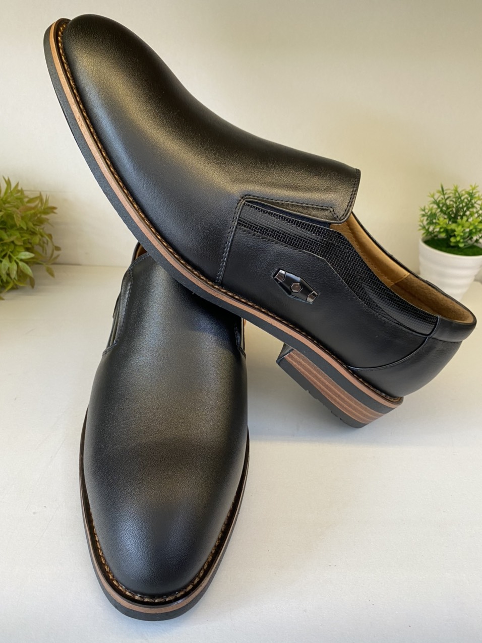 Giày Tây Nam Da Bò Giày Công Sở Nam Không Dây Màu Đen-T05 Giày SAGO’S Có Size 45