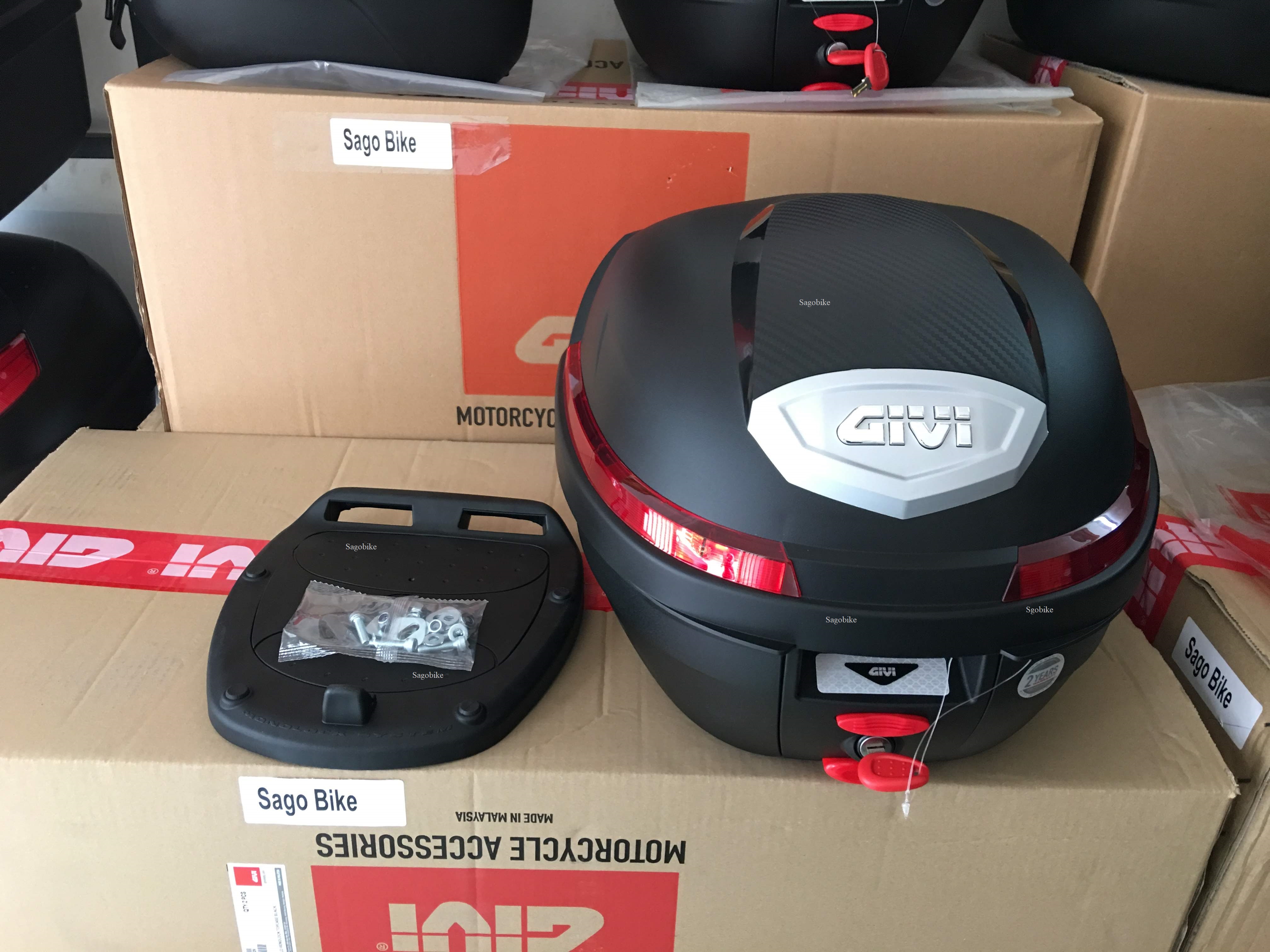 Thùng givi B270N, baga SRX lắp cho xe NVX 155 VVA