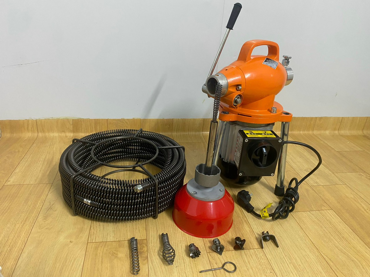 Máy thông tắc GQ80-900W tặng kèm cuộn dây 16mm dài 15m và 4m mét dây lò xo phi 8
