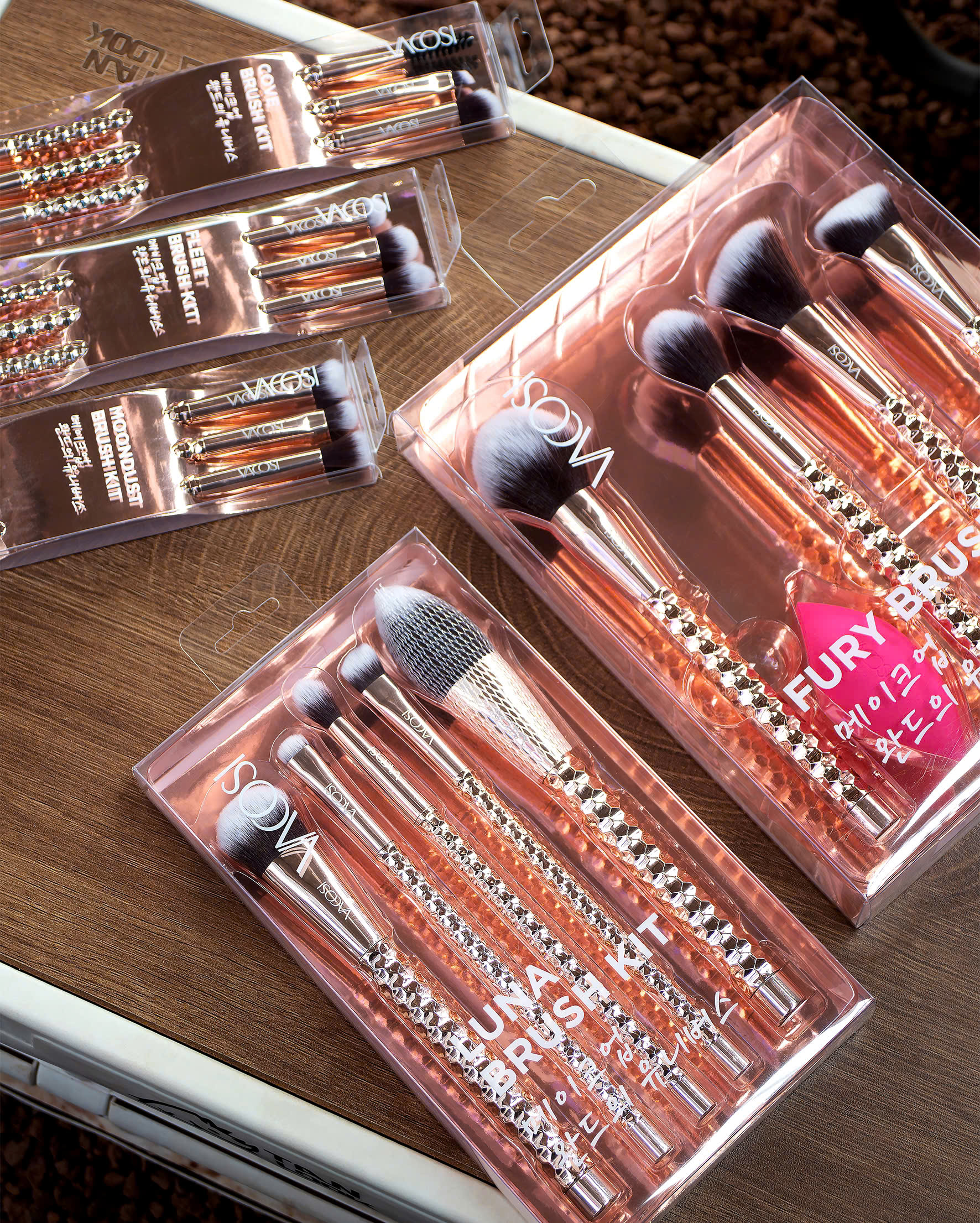 SC05 - BỘ KIT 4 CỌ VÀ 1 BÔNG PHẤN VACOSI, PHIÊN BẢN GOLDEN DRAGON - FURY THE FLAWLESS FACE BRUSH KIT, 5PCS
