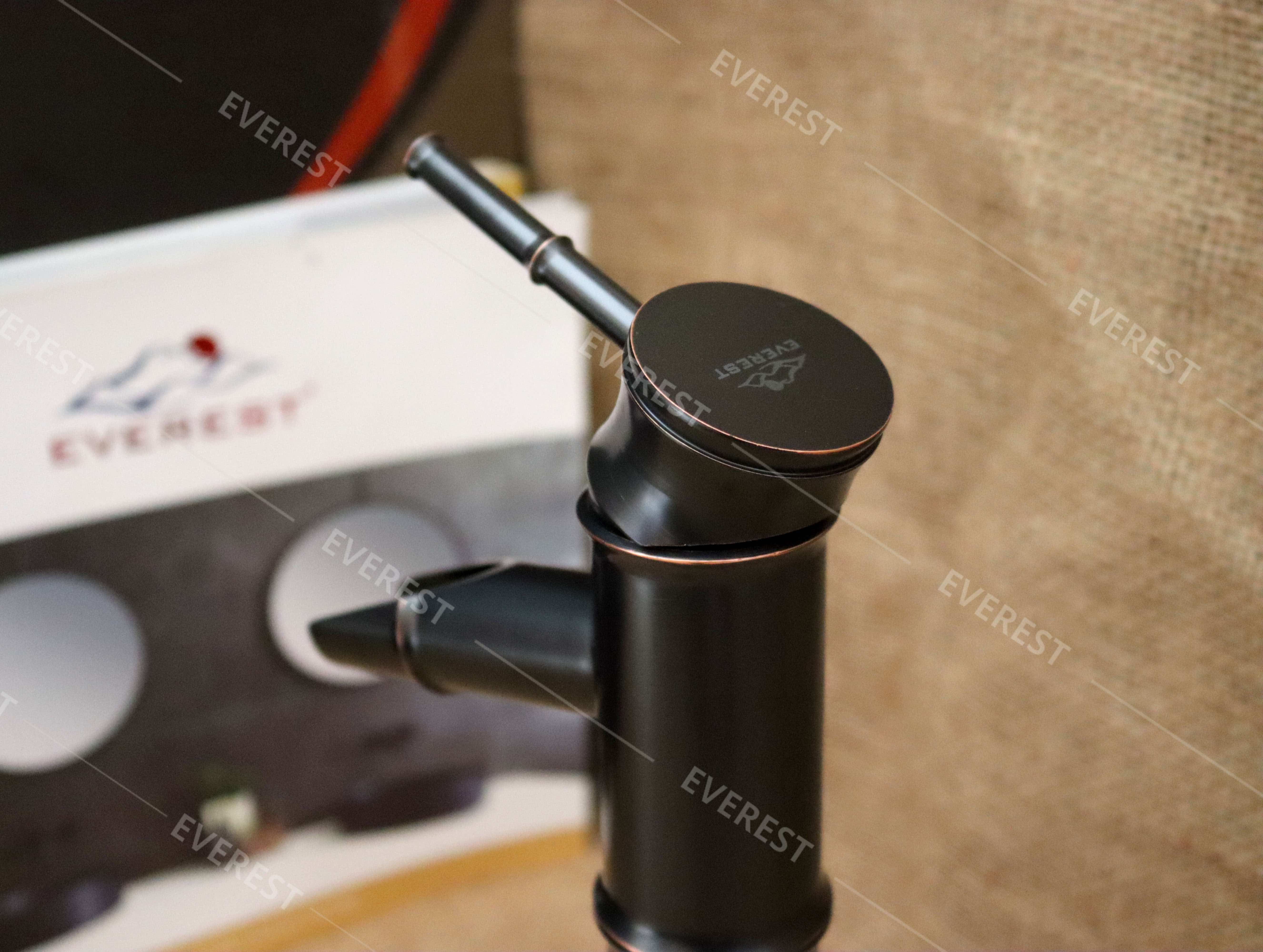 Vòi rửa lavabo đồng đen EVEREST EV-VĐ33