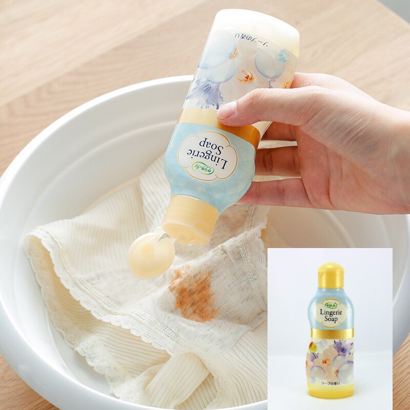 Combo 2 chai Nước Giặt Đồ Lót Nhật Bản