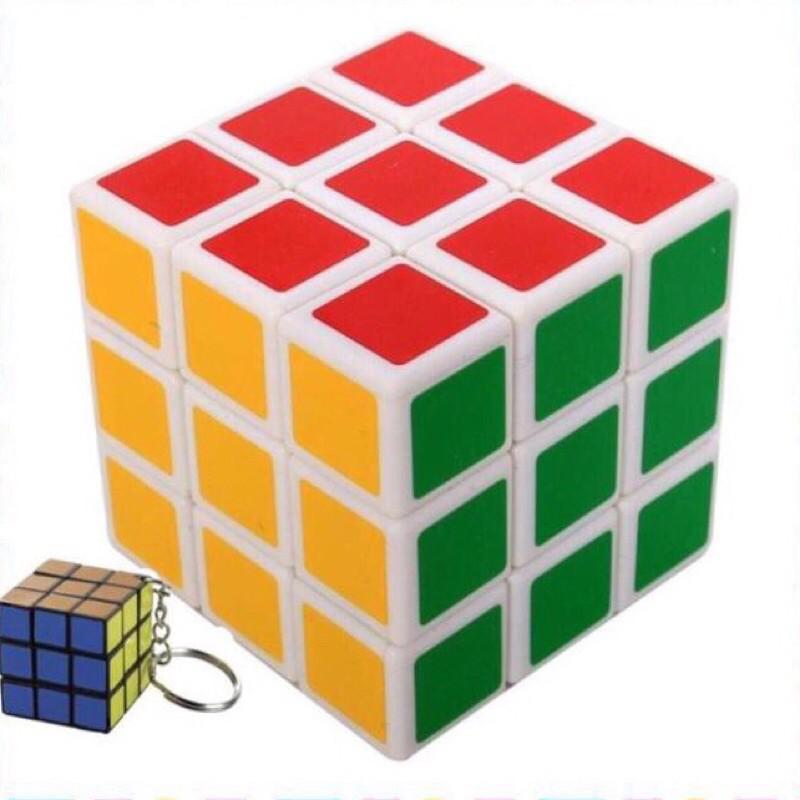 Đồ Chơi Rubik 3x3x3 Xoay Mượt Mà - Tặng Móc Khóa Rubik Cute 3x3 Cỡ Nhỏ