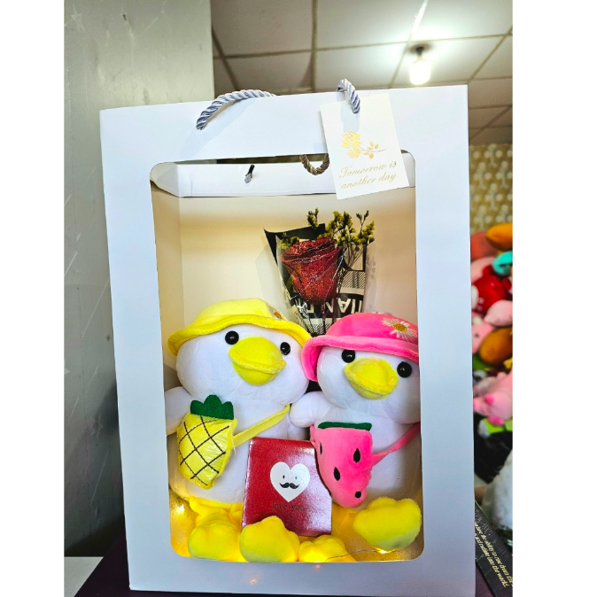Set quà gấu bông và hoa kèm túi đựng cute - Combo gấu bông, hoa, đèn, túi, thiệp tặng sinh nhật - Quà tặng gấu bông dễ thương