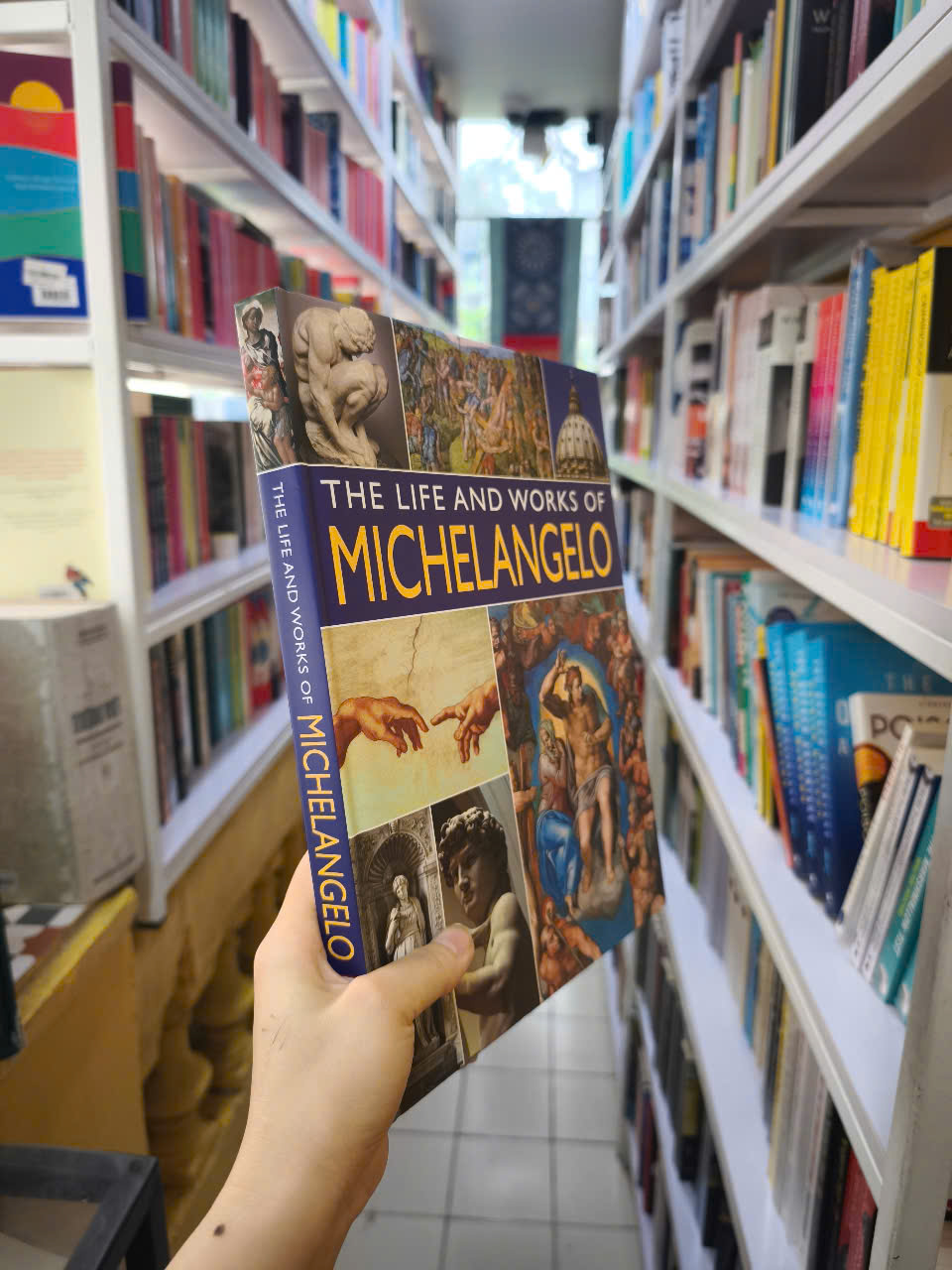 Sách - The Life and Works of Michelangelo by Rosalind Ormiston