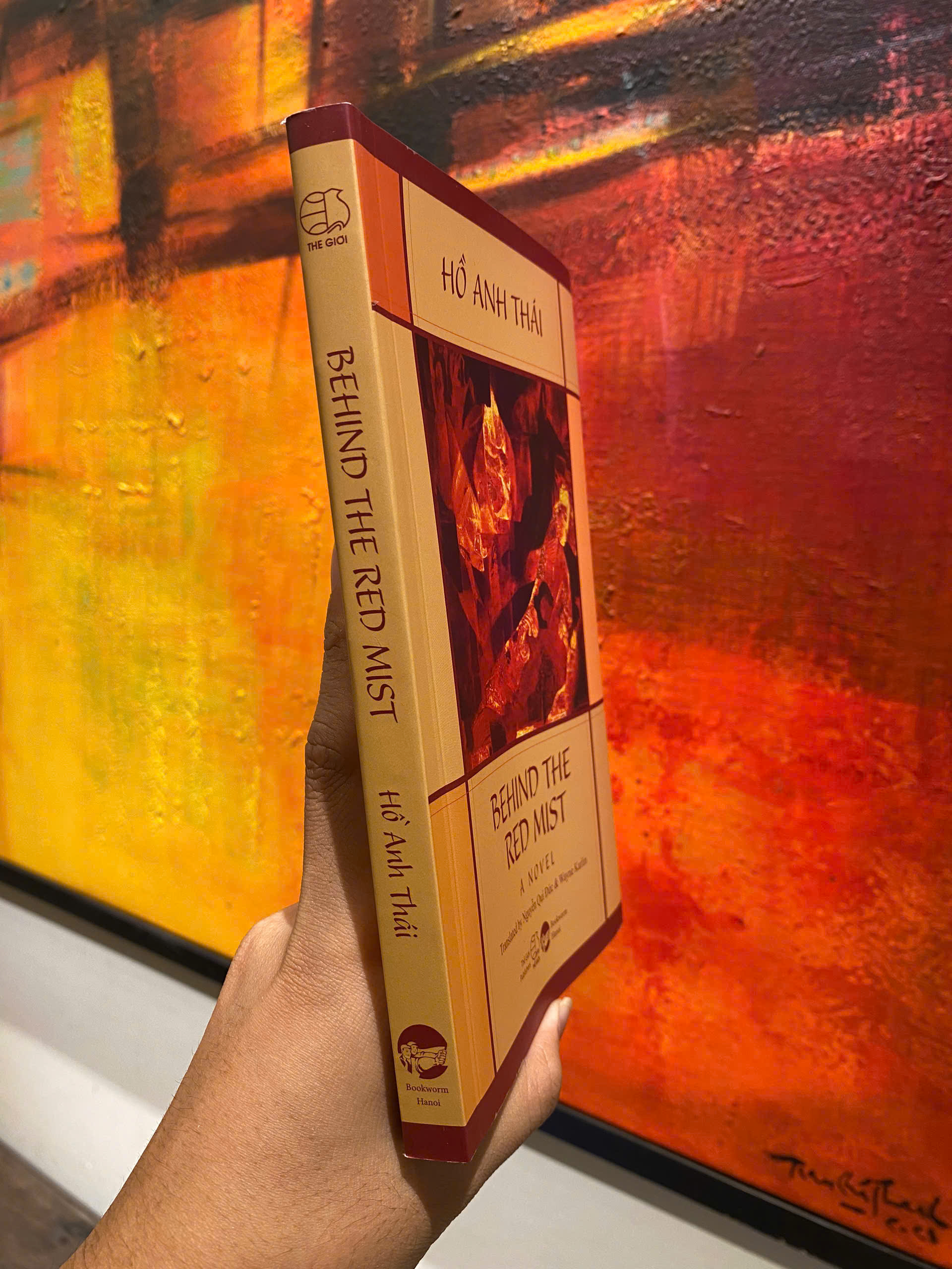 Sách - Behind The Red Mist by Hồ Anh Thái - Tiểu thuyết lịch sử Việt Nam - Novel in English