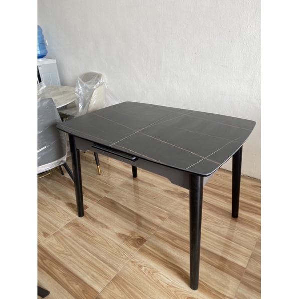 Bộ bàn ăn nhập khẩu thông minh