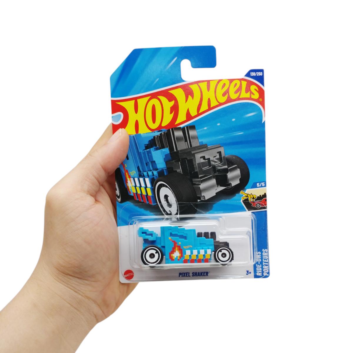 Siêu Xe Hot Wheels C4982 - 138/250 - Pixel Snaker (Mẫu Sản Phẩm Giao Ngẫu Nhiên)