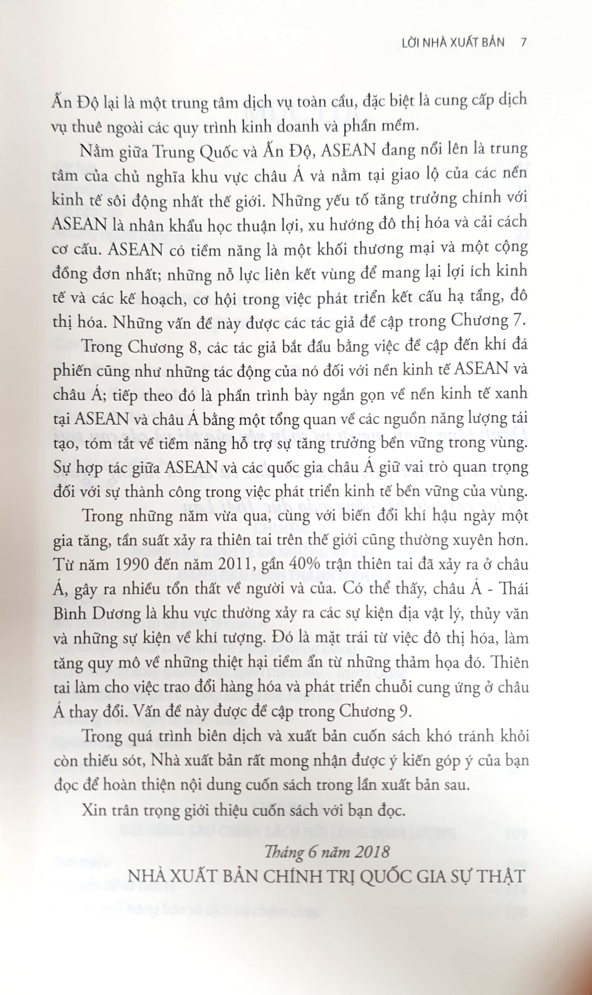 Châu Á chuyển mình: Xu hướng và sự phát triển của các động lực tăng trưởng kinh tế (Sách tham khảo)