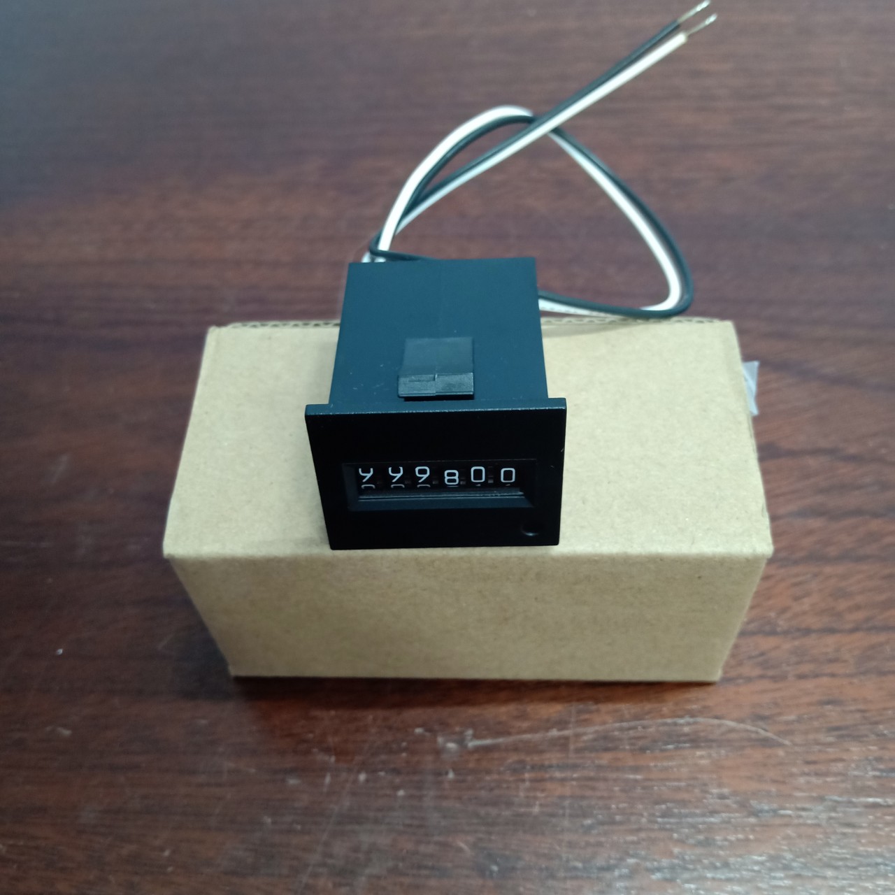 Bộ đếm cơ điện từ 12VDC