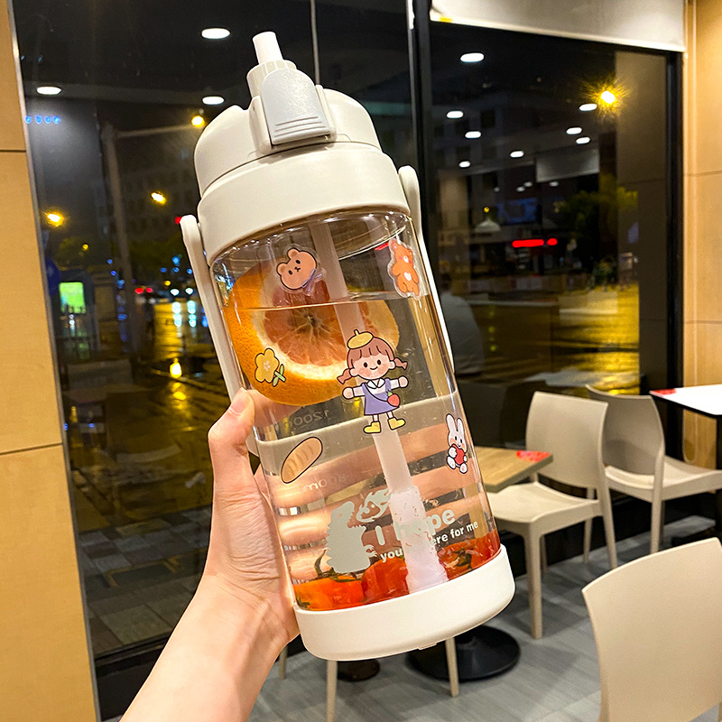 Bình Nước Siêu To Khổng Lồ Dung Tích 2L Cực Dễ Thương Có Ống Hút Và Tặng Kèm Miếng Dán Cute