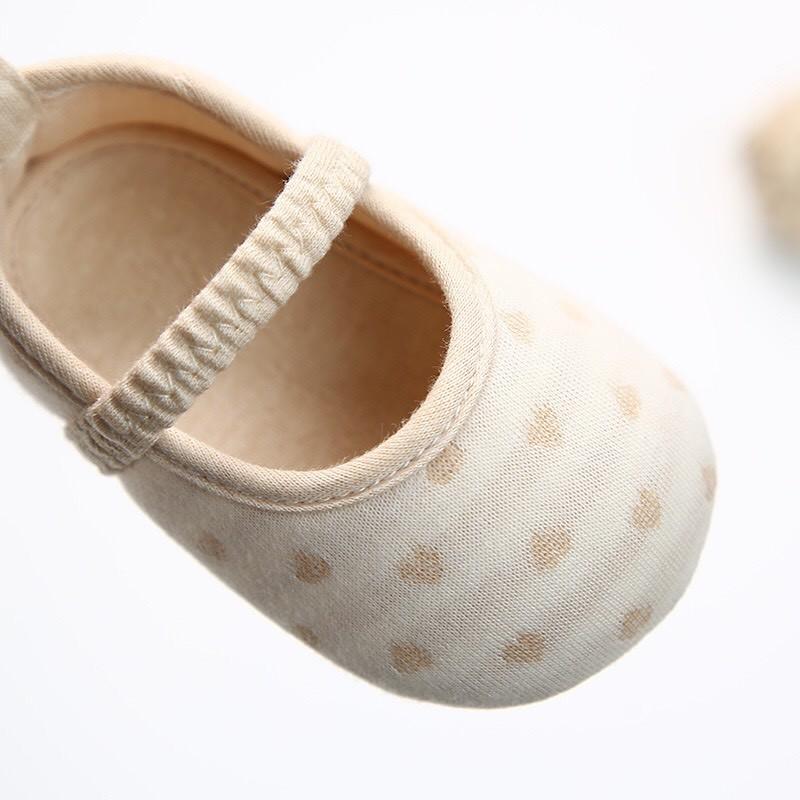 Giày tập đi chống trượt cho bé sơ sinh 100% organic cotton hữu cơ tự nhiên không tẩy nhuộm hóa chất an toàn cho bé