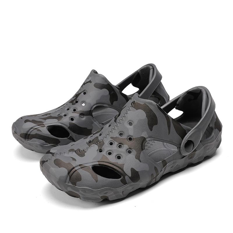 Thương Hiệu Mùa Hè Nam Guốc Xăng Đan Thả Vận Chuyển Đi Biển Dép Nam Nam Giày EVA Mùa Hè Giày Người Size Lớn vườn Clog Color: Black Shoe Size: 10