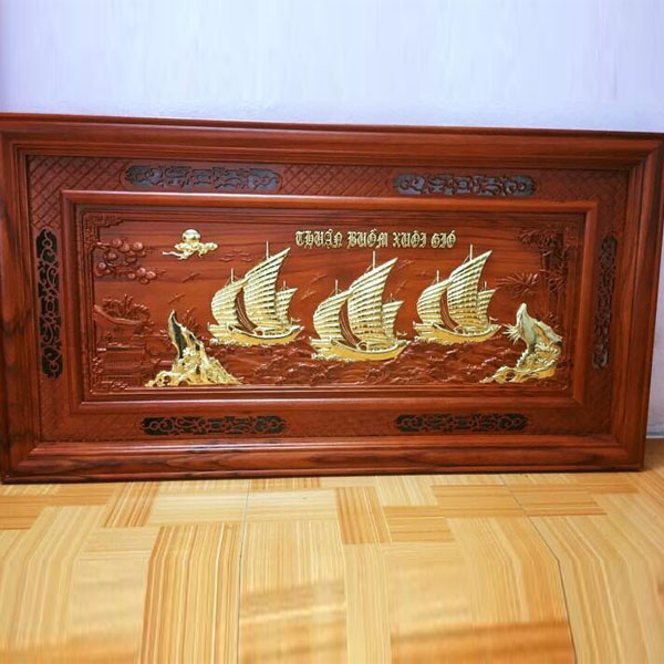 Tranh Thuận Buồm Xuôi Gió Gỗ Hương 127cmx67cmx5cm