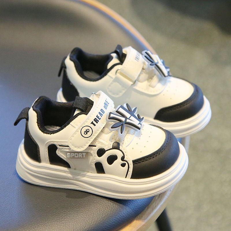 Giày thể thao cho bé phong cách dễ thương – GTE9172