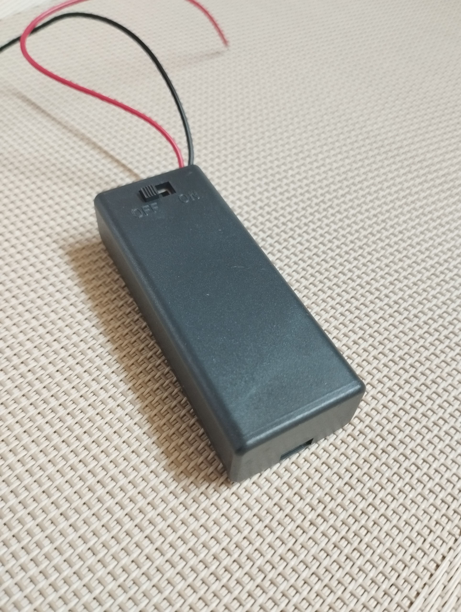 Khay pin AAA có nắp đậy kèm công tắc loại 2 pin để chế tạo