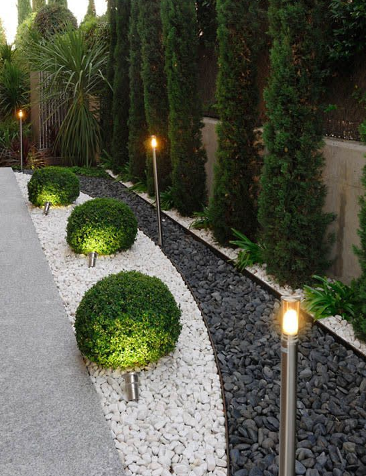 Cạnh, Viền Chắn Cỏ Trang Trí Sân Vườn. Nhựa HDPE Cao Cấp. Cuộn Dài 10 mét. Dùng Tạo Hình, Ngăn Cách Các Vật Liệu, Làm Lối Đi Rải Sỏi, Phân Luống Cây Trồng. Bền Hơn 10 Năm