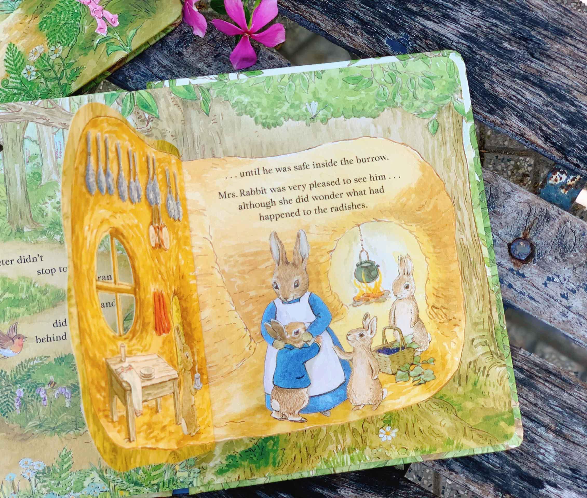 Peter Rabbit: A Peep-Inside Tale