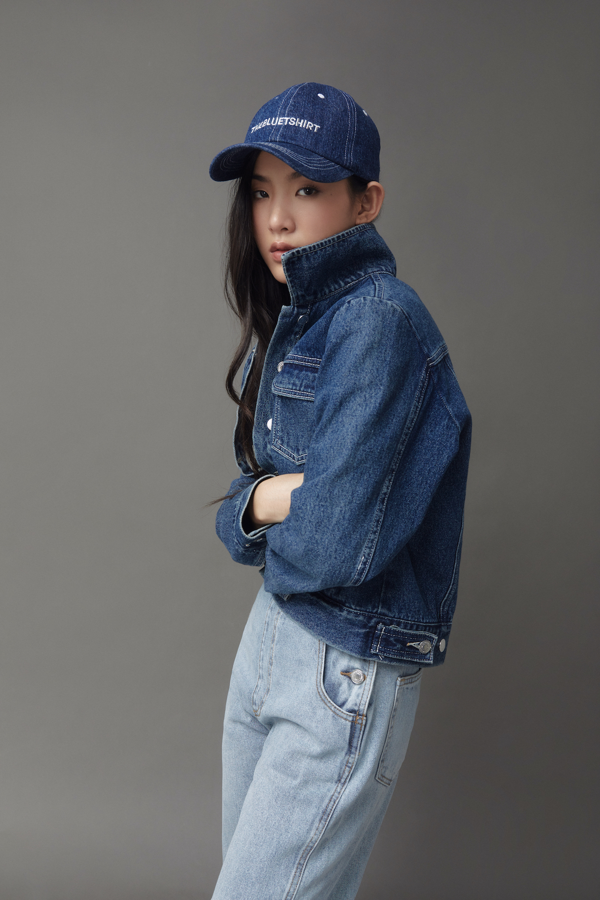 TheBlueTshirt - Áo Khoác Jeans Nữ Màu Xanh Đậm - For Peace Jacket - 1970 Blue Lennon Wash