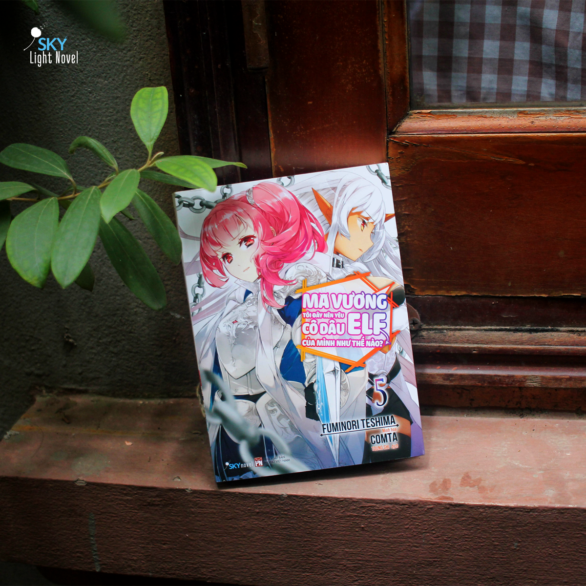 Sách - Ma Vương Tôi Đây Nên Yêu Cô Dâu Elf Của Mình Như Thế Nào? - Tập 5 - Tặng Kèm Bookmark + Postcard