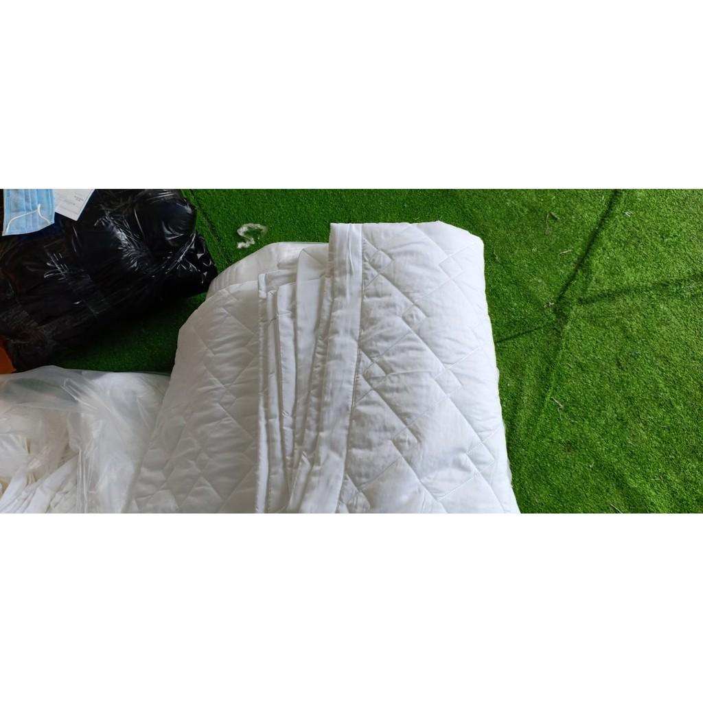 Mền( Chăn) chần bông trắng trơn cotton cao cấp cho nhà nghỉ, khách sạn,gia đình...