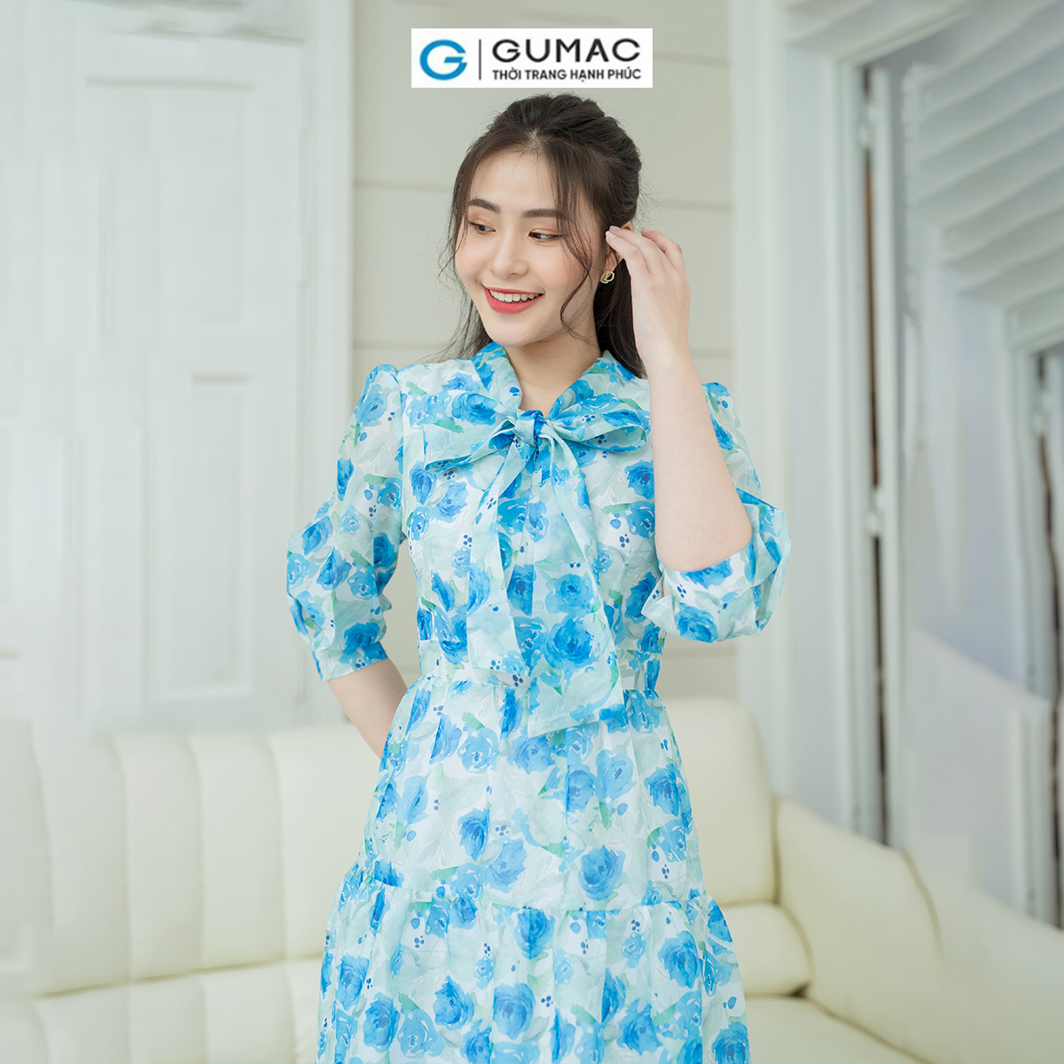 Đầm hoa cổ nơ GUMAC DD08035