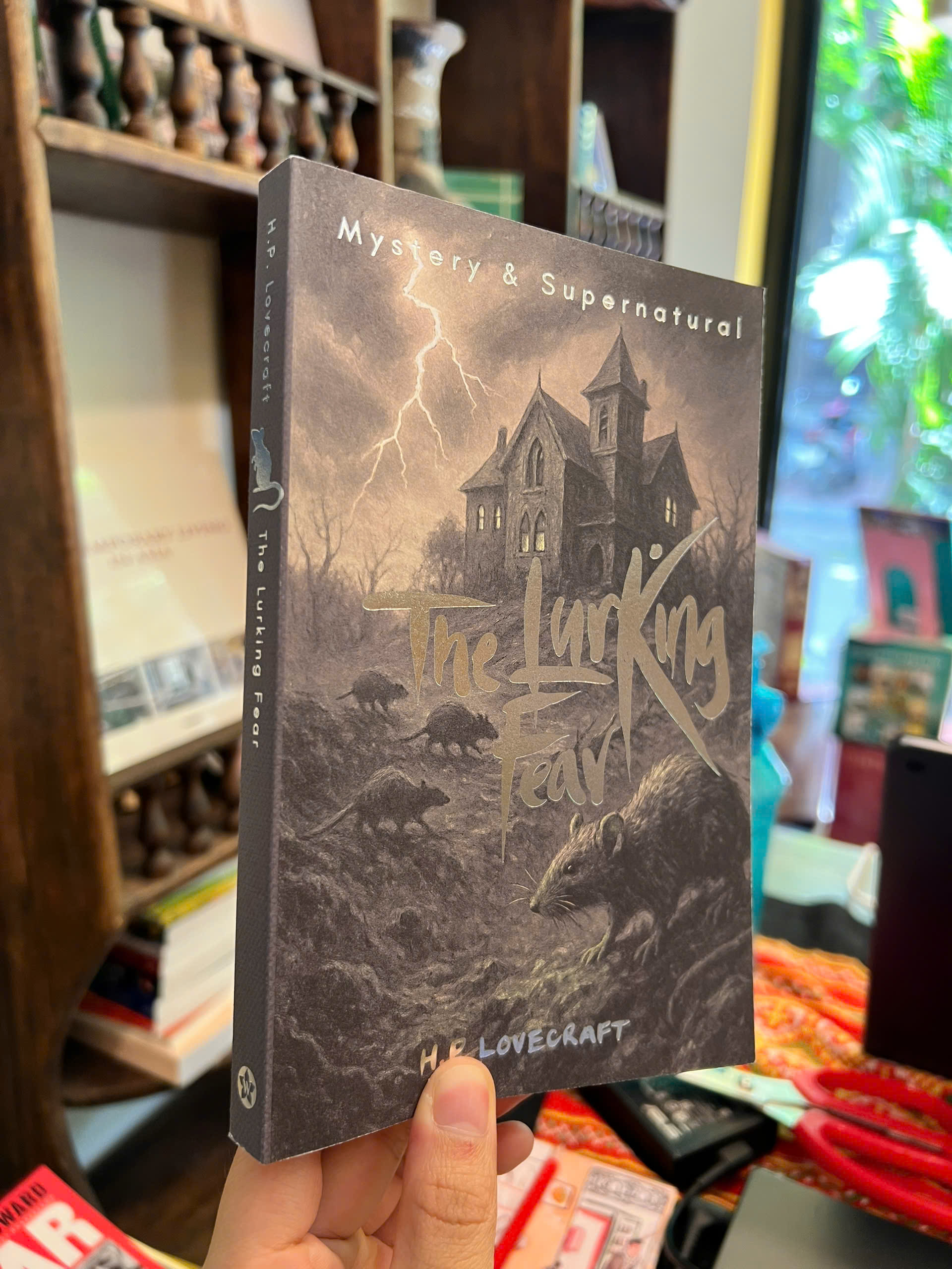 Sách - The Lurking Fear &amp; Other Stories by H. P. Lovecraft | Horror / Ngoại văn Kinh dị Nhập khẩu