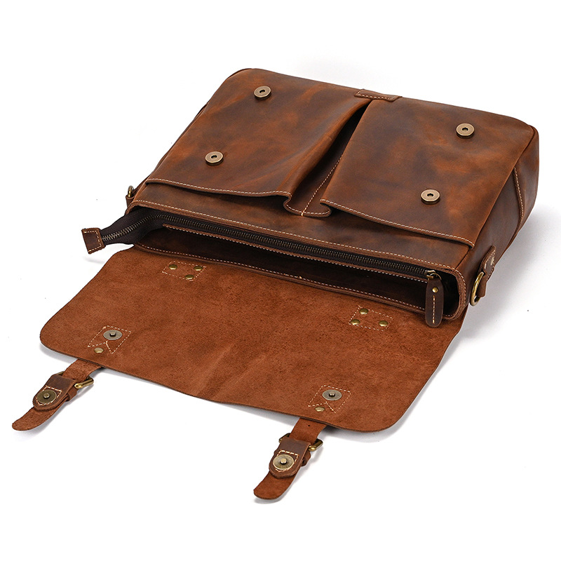 Túi đeo chéo nam DA BÒ THẬT cao cấp phong cách mới – BEE GEE DCN9379