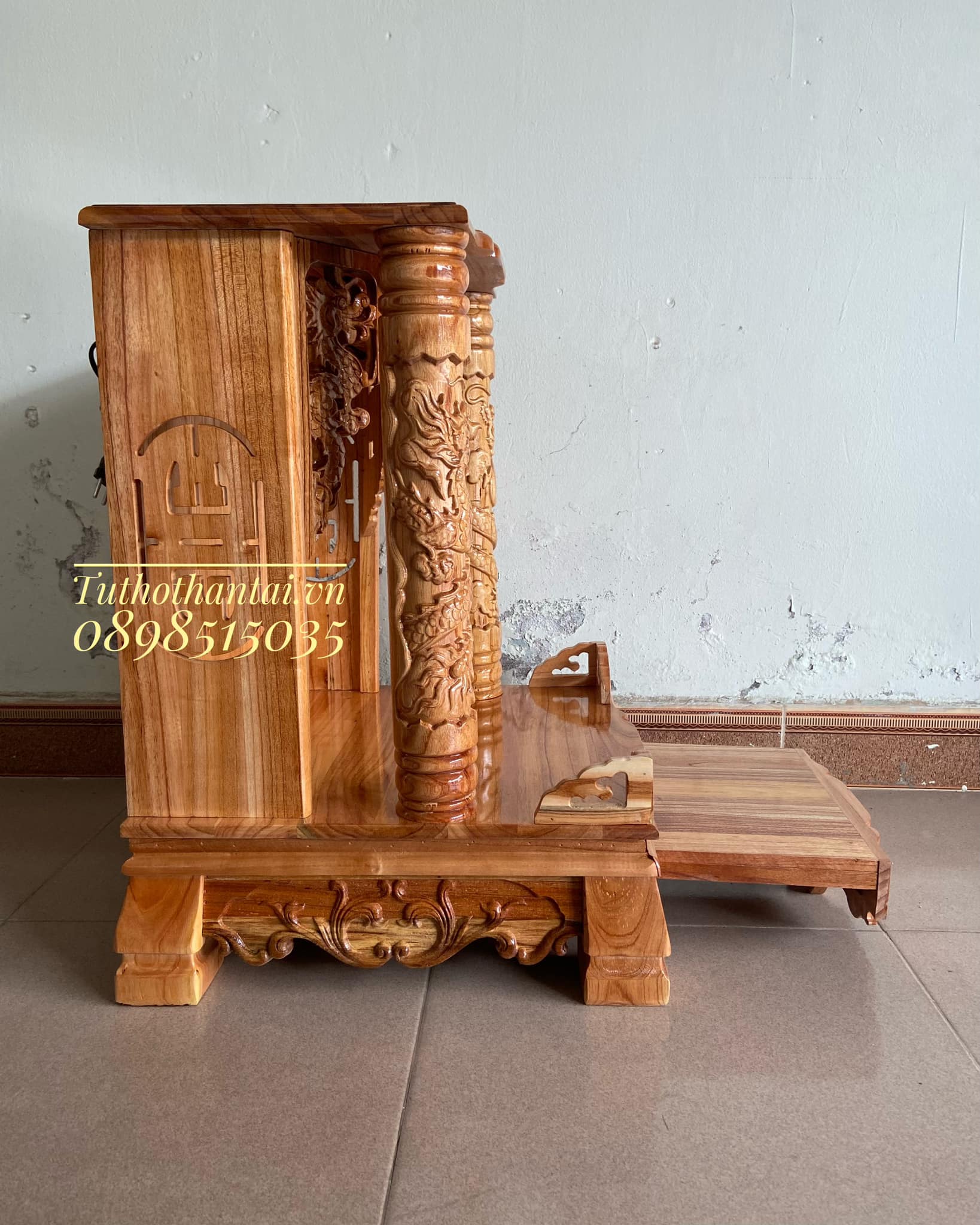 Bàn thờ thần tài cột Rồng 48 x 68CM, đình cong