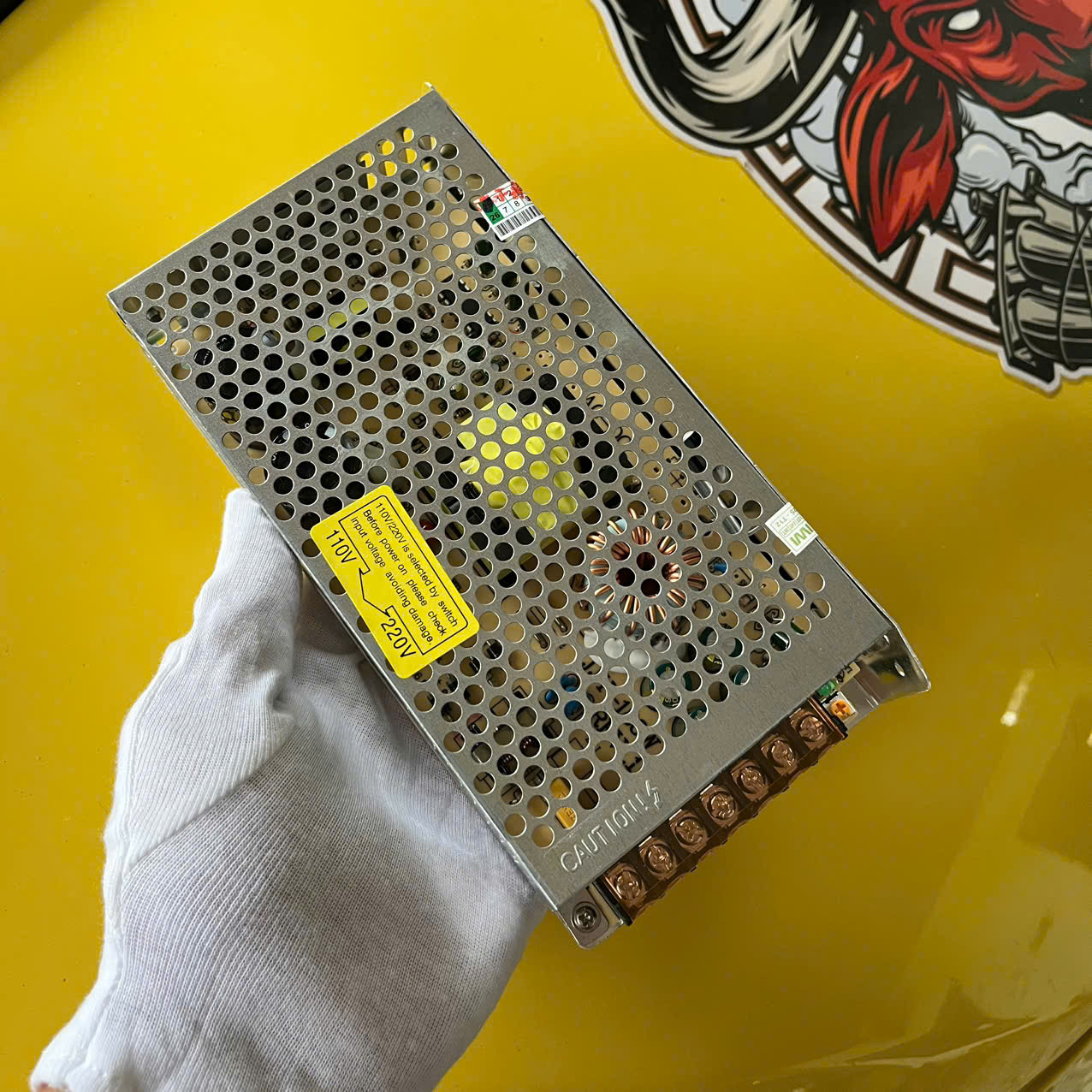 Nguồn Tổ Ong Chuyển Điện 220V Ra 12V 25A Loại Xịn – Dùng Đèn LED, Camera, Máy Bơm