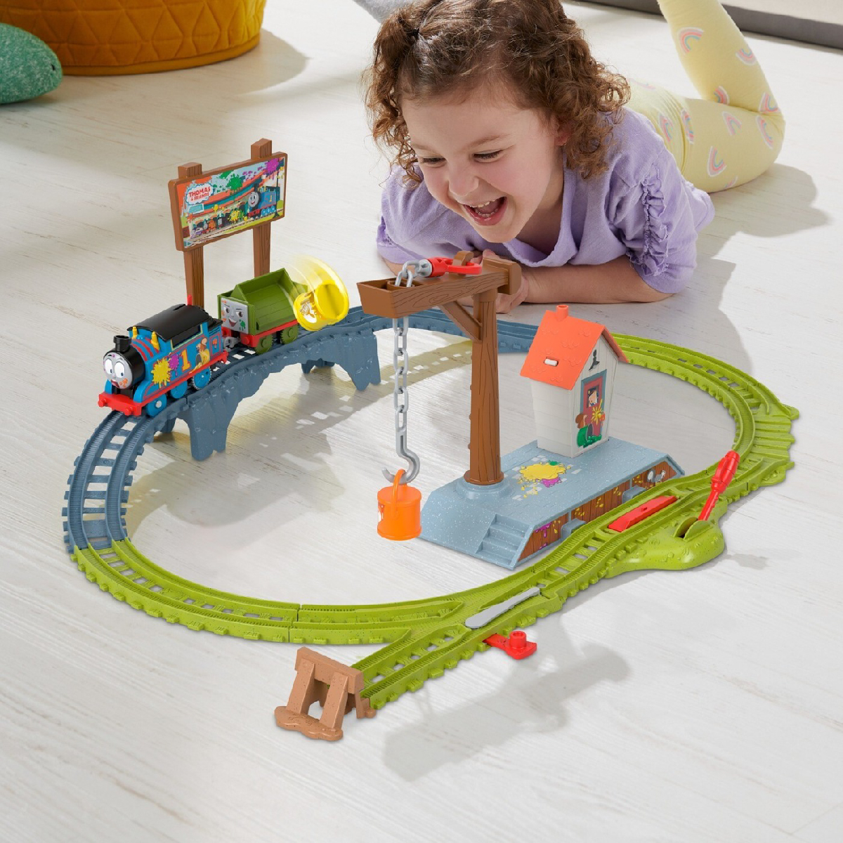 Đồ Chơi Mô Hình Vận Chuyển Sắc Màu Và Cần Cẩu Linh Hoạt THOMAS FRIEND HTN34